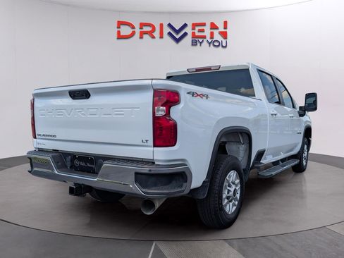 Used 2024 Chevrolet Silverado 2500 LT AWD/4WD image 5