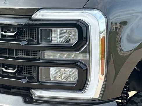 Used 2024 Ford F350 Lariat w/ Lariat Ultimate Package AWD/4WD image 4