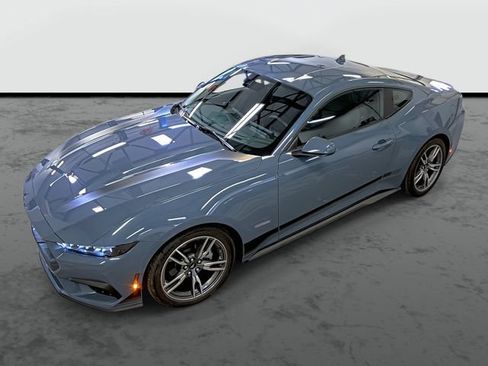 Used 2025 Ford Mustang Coupe w/ Wheel & Stripe Package RWD image 7
