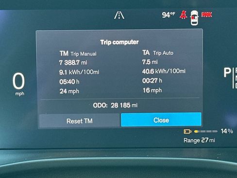 Certified 2023 Volvo XC40 Recharge Ultimate image 28