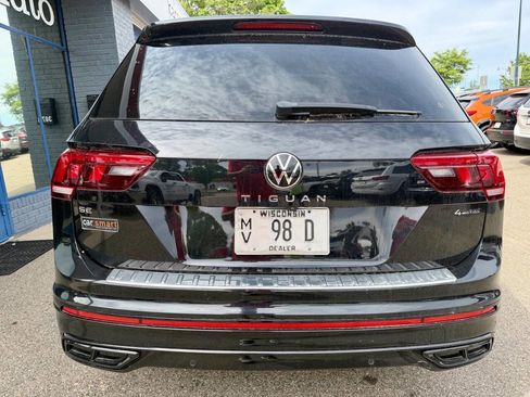 Used 2022 Volkswagen Tiguan SE R-Line AWD/4WD image 8