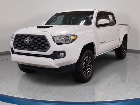 Used 2020 Toyota Tacoma TRD Sport image 1