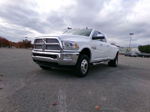 Used 2017 RAM 3500 Laramie image 2