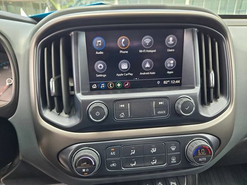 Used 2022 Chevrolet Colorado Z71 AWD/4WD image 16