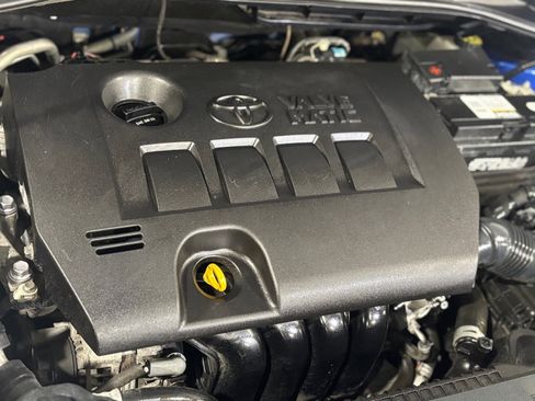 Used 2018 Toyota C-HR XLE image 36