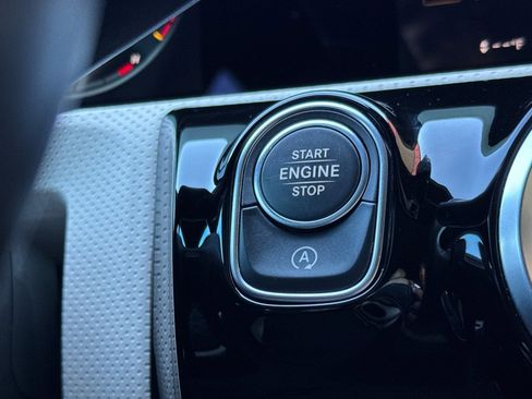 Used 2020 Mercedes-Benz A 220 image 21