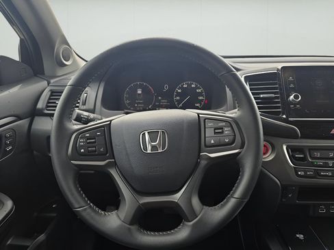 Used 2025 Honda Ridgeline RTL image 11