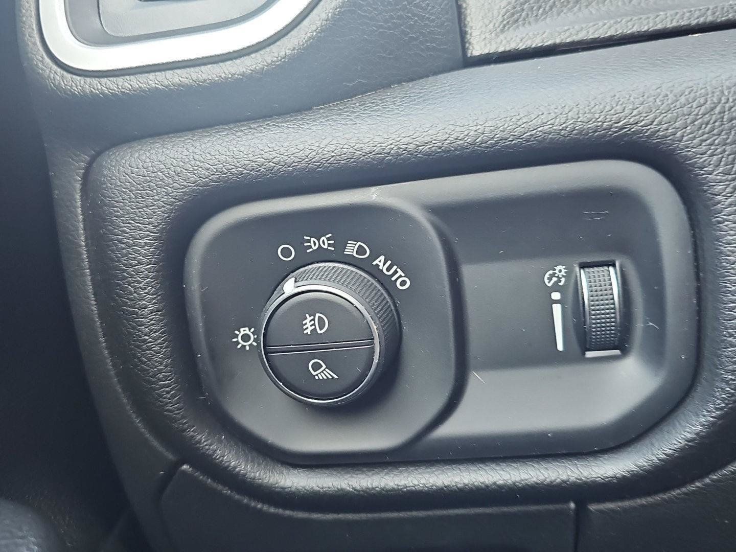 Used 2023 RAM 1500 Lone Star AWD/4WD image 25