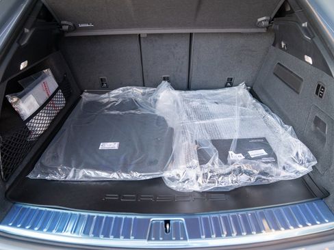 New 2026 Porsche Cayenne S image 28