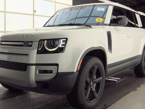 Used 2020 Land Rover Defender 110 SE image 1