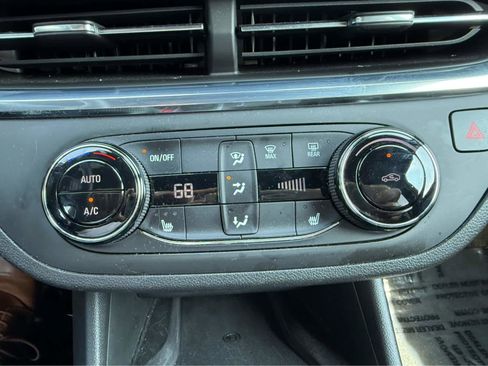 Certified 2024 Buick Envista Preferred w/ Convenience I Package FWD image 23