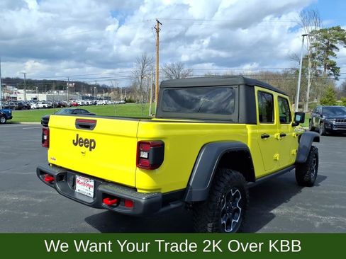 Used 2023 Jeep Gladiator Rubicon w/ LED Lighting Group AWD/4WD image 6
