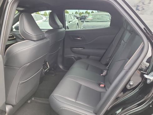 Used 2025 Toyota Crown XLE image 12