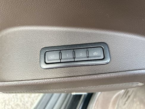 Used 2020 GMC Yukon XL Denali RWD image 13