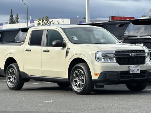 Used 2024 Ford Maverick XLT image 2