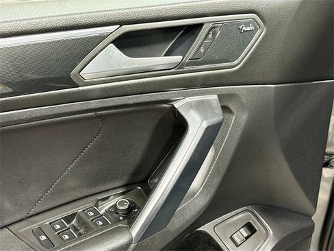 Used 2021 Volkswagen Tiguan SEL Premium R-Line image 20