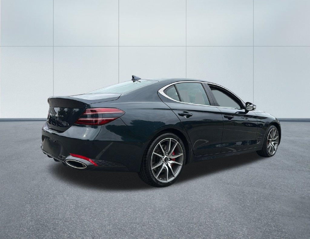 Used 2025 Genesis G70 2.5T RWD image 4