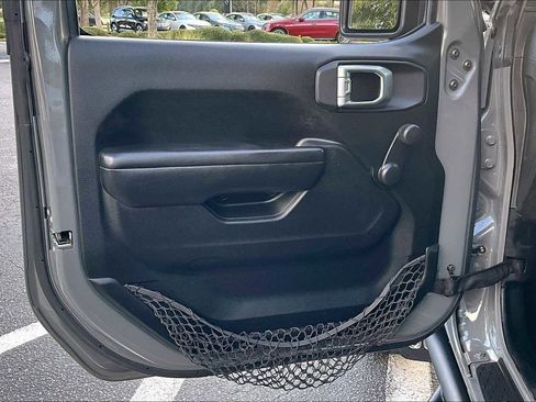 Used 2020 Jeep Gladiator Sport w/ Trailer Tow Package image 20