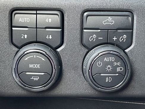 Used 2025 Chevrolet Silverado 1500 LT Trail Boss image 22