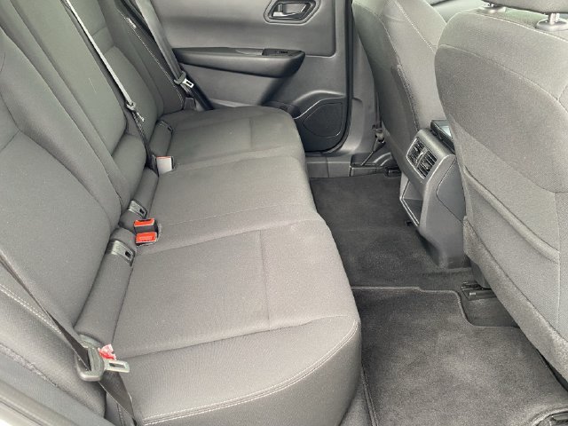 Used 2025 Nissan Rogue S AWD/4WD image 13