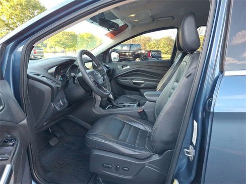 Used 2018 Ford Escape SEL image 18