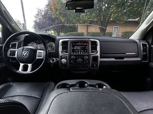 Used 2017 RAM 1500 Laramie image 9