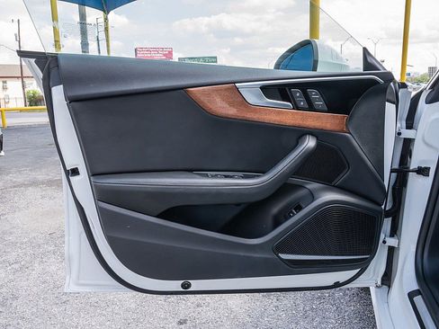 Used 2022 Audi A5 2.0T Premium Plus w/ Premium Plus image 9