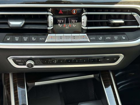 Used 2020 BMW X7 xDrive40i w/ Cold Weather Package image 22