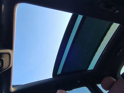 Used 2023 Audi Q7 3.0T Prestige image 21