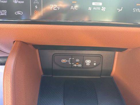 New 2026 Kia Sportage X-Line w/ X-Line Technology Package AWD/4WD image 40