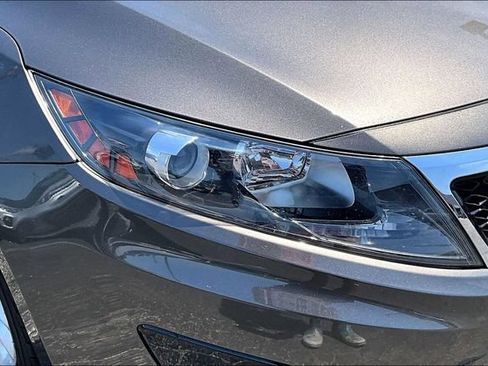 Used 2011 Kia Optima EX FWD image 26