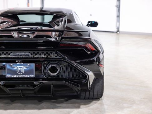 Used 2024 Lamborghini Huracan Tecnica RWD image 13