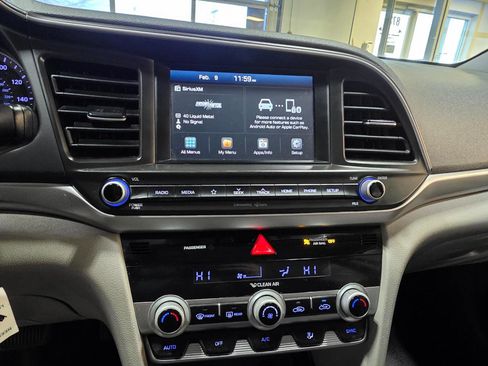 Used 2020 Hyundai Elantra SEL image 29