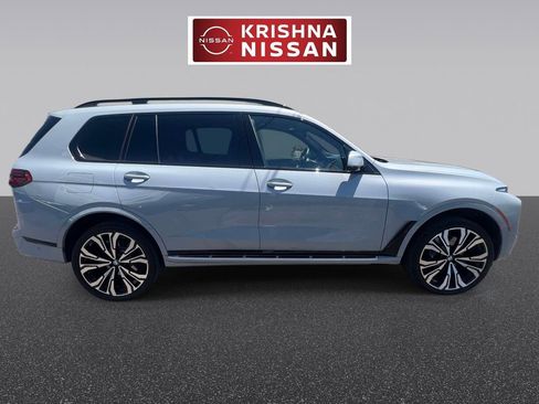 Used 2024 BMW X7 xDrive40i w/ Executive Package AWD/4WD image 6