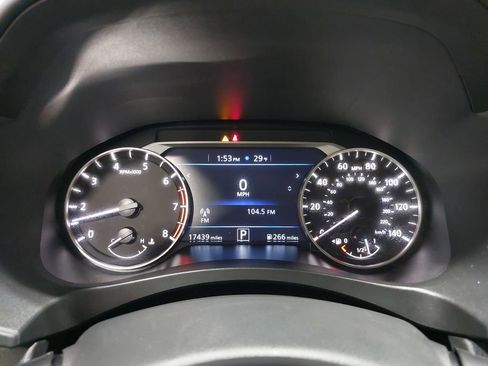 Used 2025 Nissan Altima 2.5 SR image 18