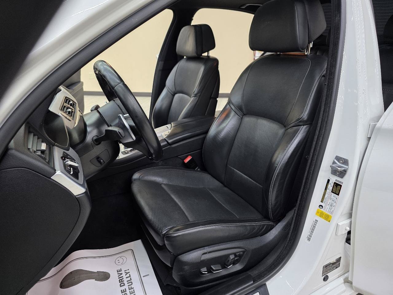 Used 2016 BMW 535i Sedan RWD image 18