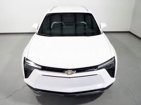 Used 2024 Chevrolet Blazer EV LT AWD/4WD image 10