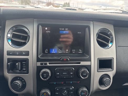 Used 2017 Ford Expedition EL XLT w/ Equipment Group 202A image 31