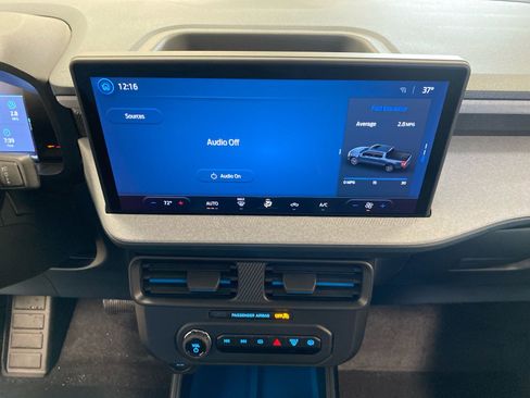 New 2026 Ford Maverick XLT image 28