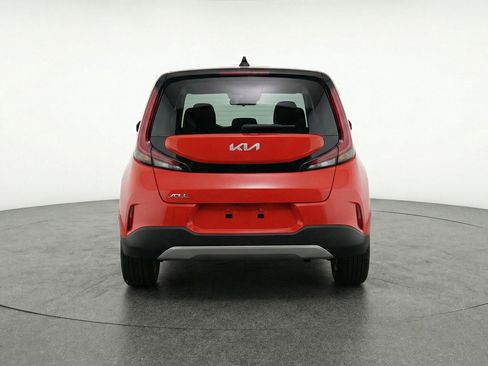 Used 2025 Kia Soul LX w/ LX Technology Package image 7