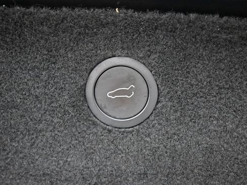 Used 2023 Tesla Model X AWD/4WD image 15