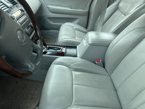 Used 2008 Cadillac DTS image 6