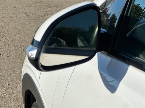 Used 2022 Chevrolet Bolt EUV LT w/ Convenience Package FWD image 54
