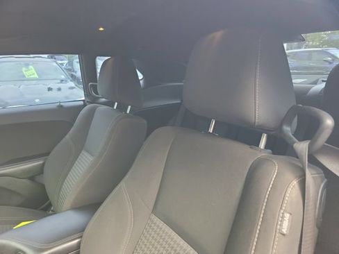 Used 2020 Dodge Challenger SXT RWD image 12