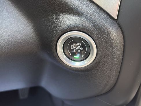 Used 2022 Chevrolet Silverado 1500 LTZ w/ LTZ Premium Package image 23