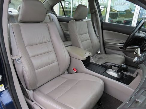 Used 2010 Honda Accord EX-L image 31