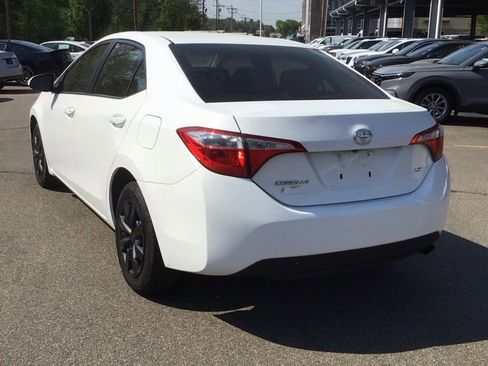 Used 2014 Toyota Corolla LE FWD image 3