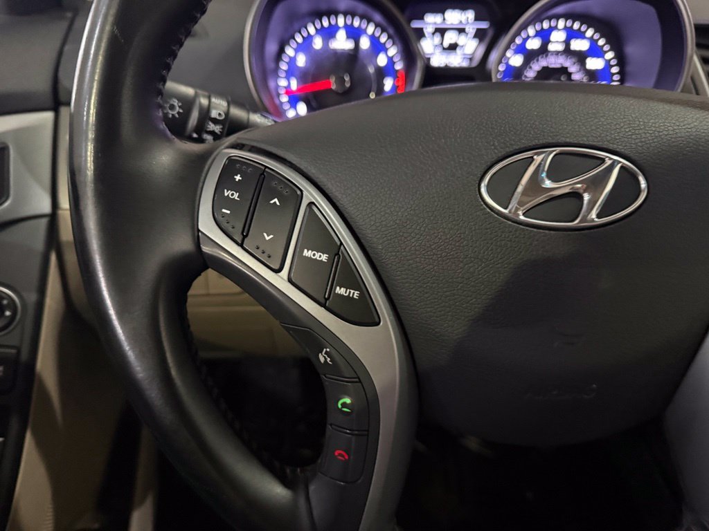 Used 2016 Hyundai Elantra Value Edition FWD image 14