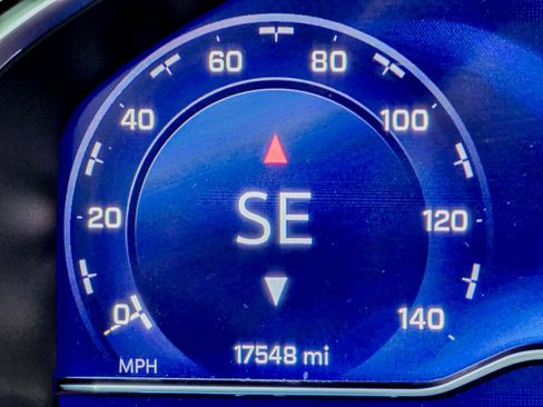 Used 2024 Chevrolet Silverado 1500 High Country w/ Technology Package image 26