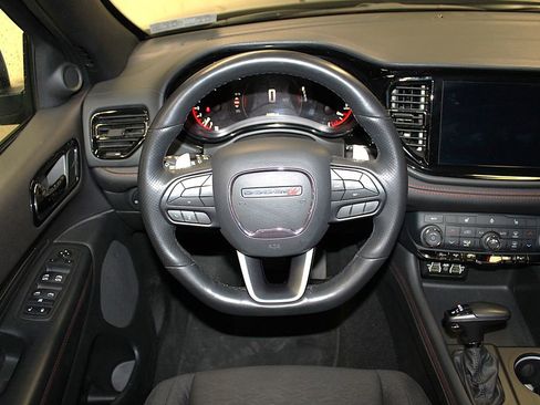 Used 2025 Dodge Durango GT image 13